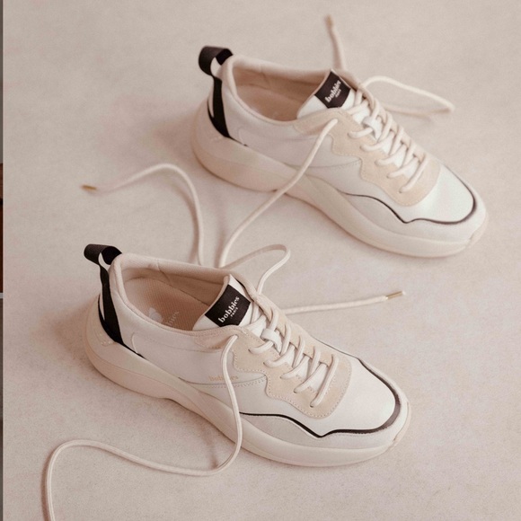 Bobbies Shoes - NEW • BOBBIES PARIS Beige and Black Leather Sneakers